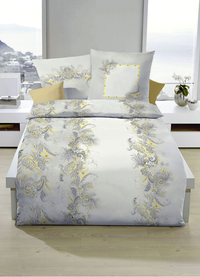 B&uuml;gelleichte Bettw&auml;sche-Garnitur mit Rei&szlig;verschluss 