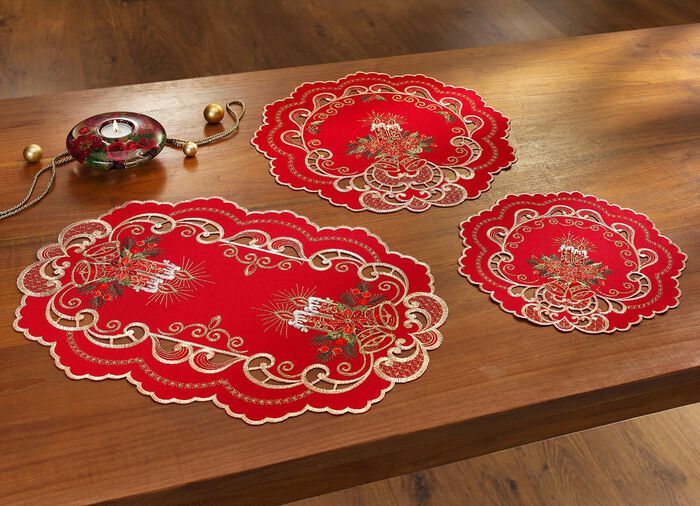 Aufwendig gestaltete Tisch- und Raumdekoration ROT