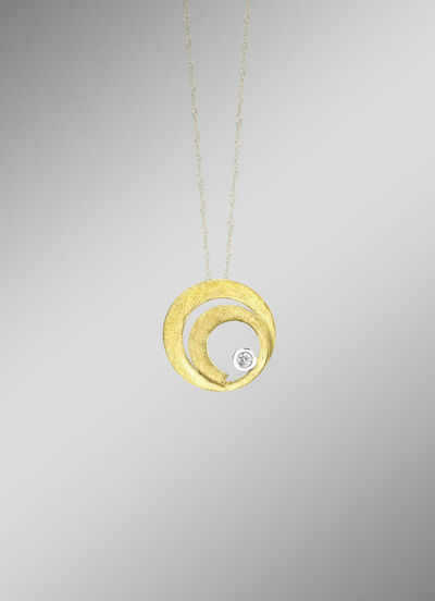 Edler Anhänger mit Brillant 