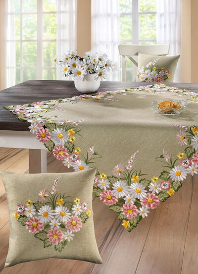 Fr&uuml;hlingshafte Tisch- und Raumdekoration 