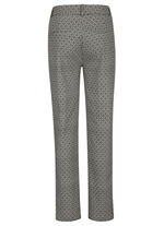 Hose in trendgenauer Dessinierung 