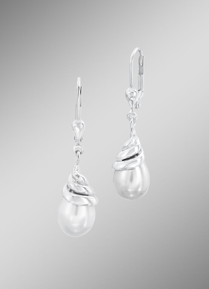 Wundervolle Ohrringe in Tropfenform 