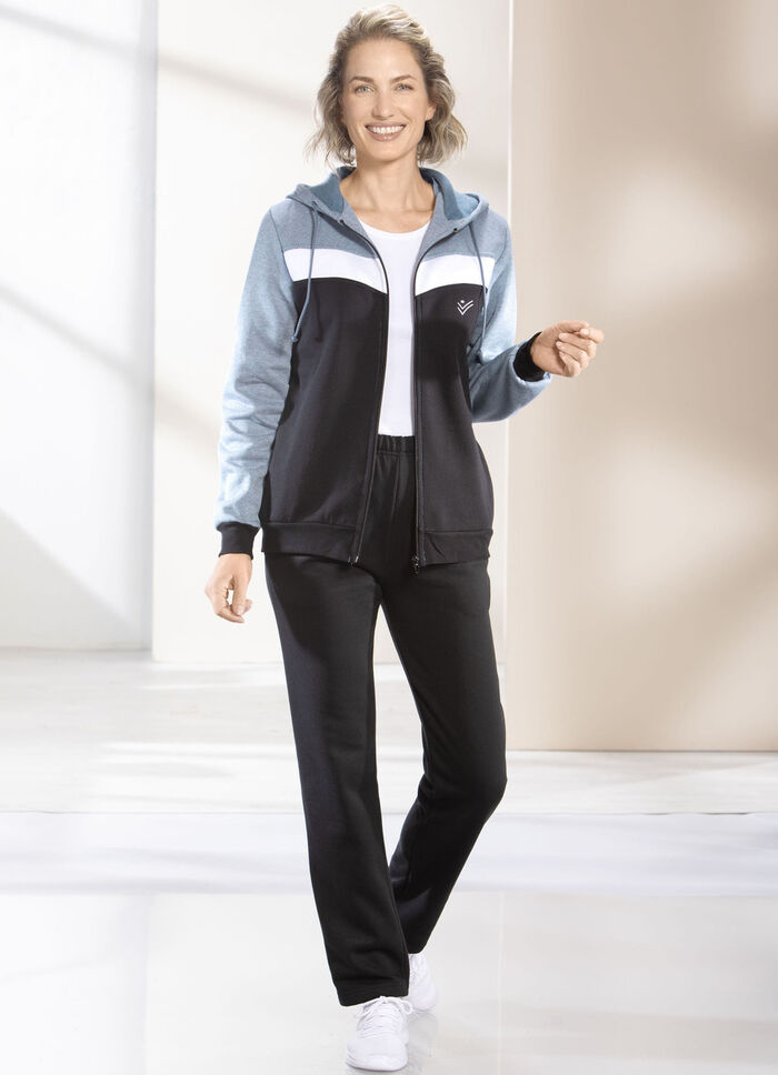 Freizeitanzug mit Kapuze 