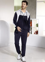 Freizeitanzug von &bdquo;Athlet&ldquo; 