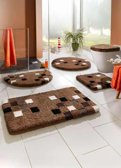 Badgarnitur mit latexierter, rutschhemmender Rückseite 