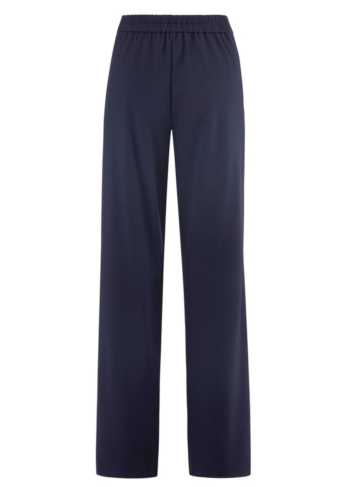 Hose mit modisch ausgestellter Fu&szlig;weite 