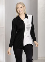 Poloshirt mit effektvoller Pl&auml;ttchenzier 