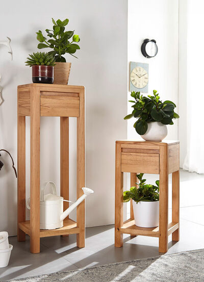 Beistelltisch aus geöltem Massivholz 