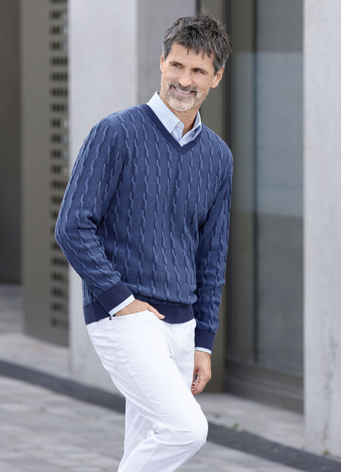 V-Pullover mit markantem Halsausschnitt in 3 Farben MITTELBLAU