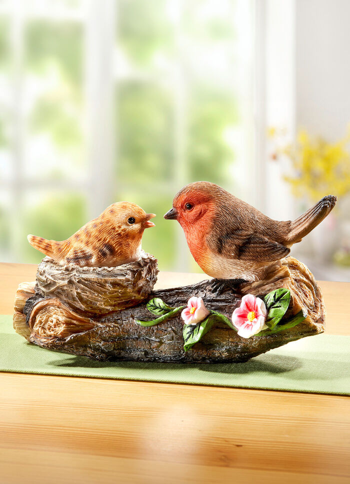 V&ouml;gelchen auf Baumstamm 