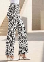 Hose in bequemer Weite  