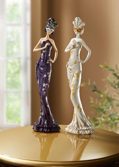 Dame mit Maske aus Polyresin 