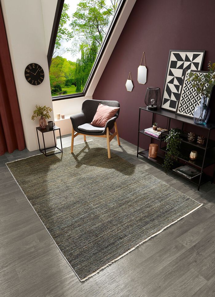 Hochwertig verarbeitete Br&uuml;cken und Teppiche 