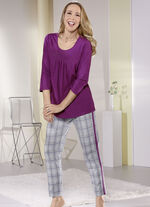 Schlafanzug mit großzügigem Halsausschnitt 