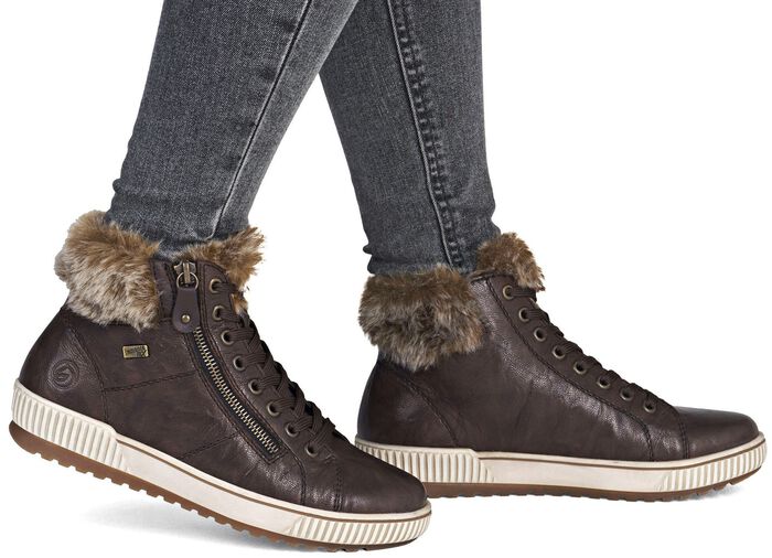 Remonte, gef&uuml;tterte Damen-Boots, Winterschuhe, Weite G, mit herausnehmbarem Fu&szlig;bett 