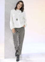 Kn&ouml;chellange Hose in bequemer Weite 