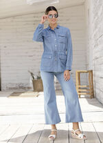 Blusenjacke mit aparter Kragenlösung 