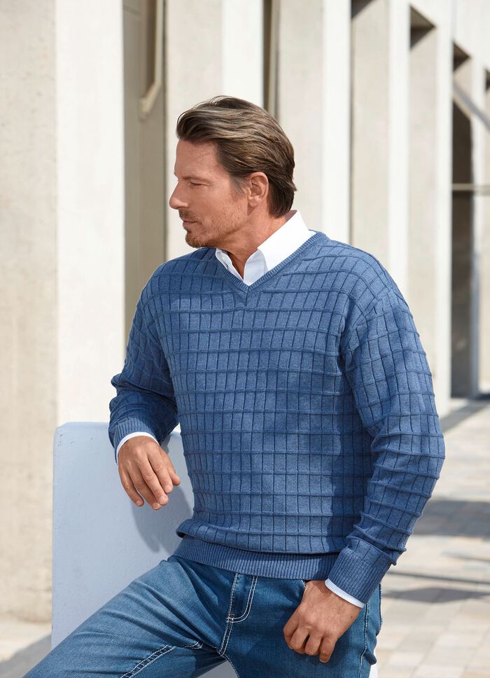 Legerer V-Pullover mit Strukturdessin in 3 Farben 