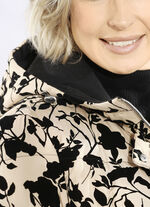 Jacke mit dekorativem Dessin 