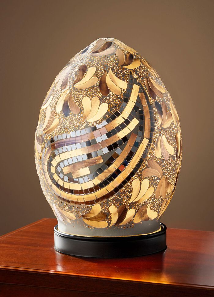 Tischleuchte mit Mosaik aus Glasst&uuml;cken 