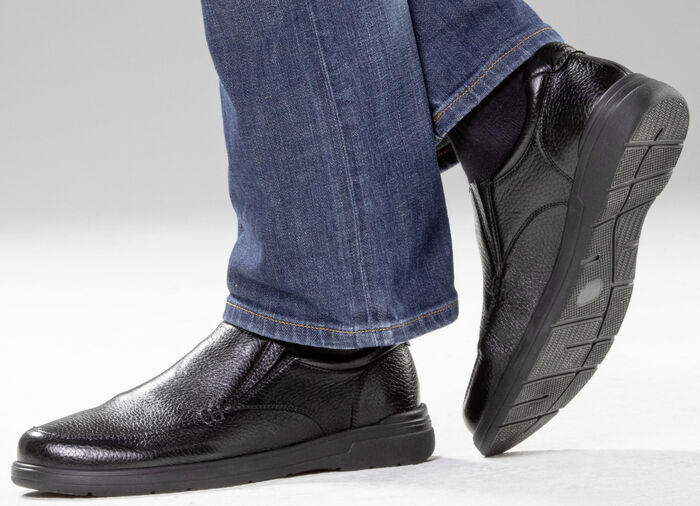 GINO GALANTE, klassische Herren-Slipper, aus Hirschleder SCHWARZ