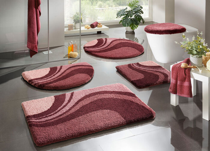 Badgarnitur von Kleine Wolke mit rutschhemmender Rückseite BEERE