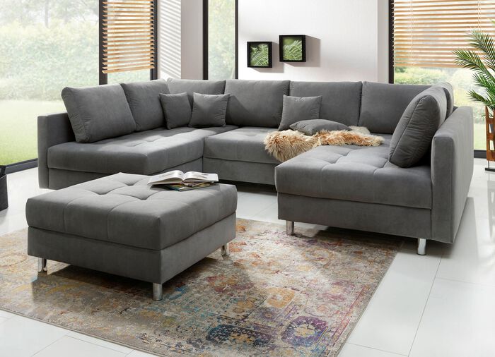 Polsterm&ouml;bel mit Hocker und Kissen 