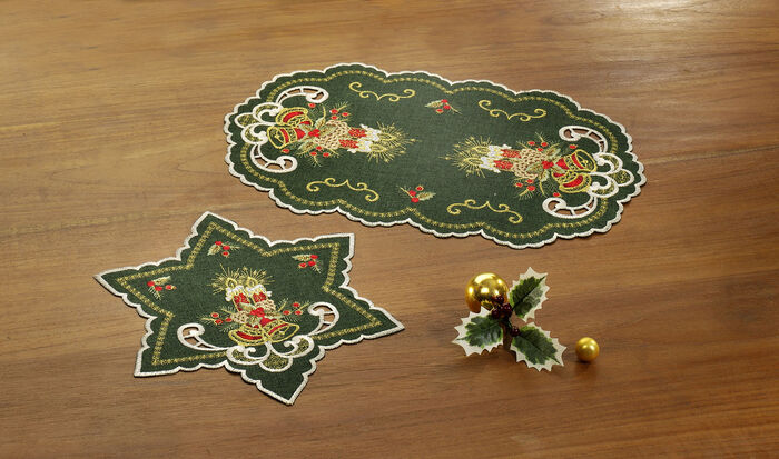 Weihnachtliche Tisch- und Raumdekoration 