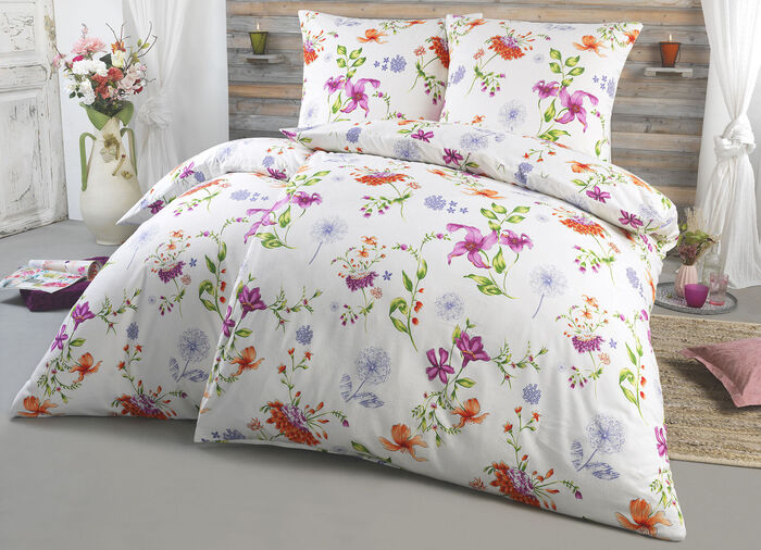 Bierbaum Bettwäsche-Garnitur mit traumhaftem Blütendessin 