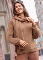 Pullover mit Schal und in flauschiger Kuschelqualität 