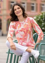 Pullover in floralem Feinstrick 