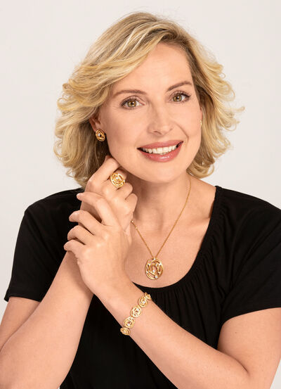 Mattierter Anh&auml;nger mit Erbskette 