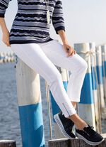 Magic-Jeans mit hohem Stretchanteil 