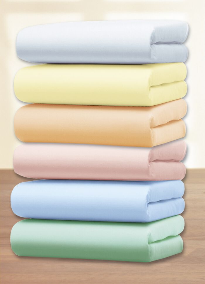 Hochatmungsaktive, antibakterielle Inkontinenz-Spannbettt&uuml;cher BLEU