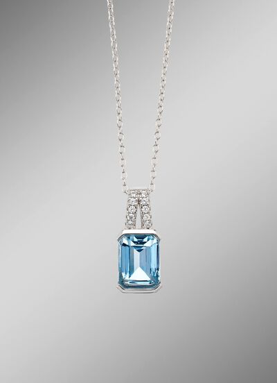 Strahlende Eleganz: Anh&auml;nger mit Ankerkette 