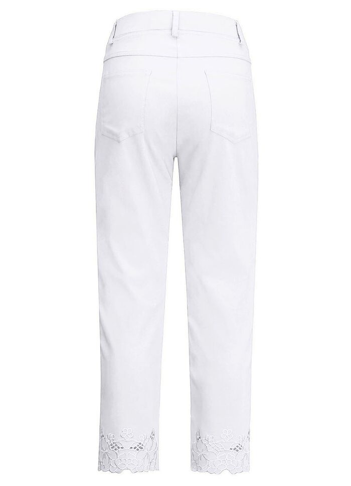 Hose mit floralen Lochstickereien 