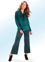 Hose in modisch verk&uuml;rzter L&auml;nge 