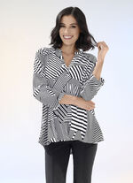 Shirt mit raffinierter Faltenlegung im Vorderteil 