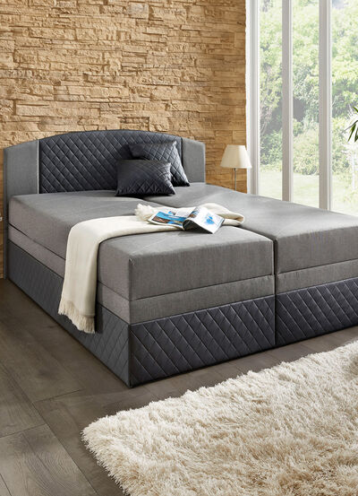 Boxspringbett mit Bettkästen 