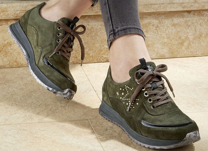 Waldl&auml;ufer Schn&uuml;rschuh mit trendiger Nietenzier KHAKI