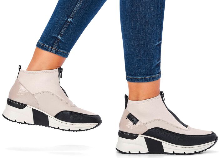 Rieker, stylische Damen-Boots, Weite G, mit Rei&szlig;verschluss ECRU-SCHWARZ