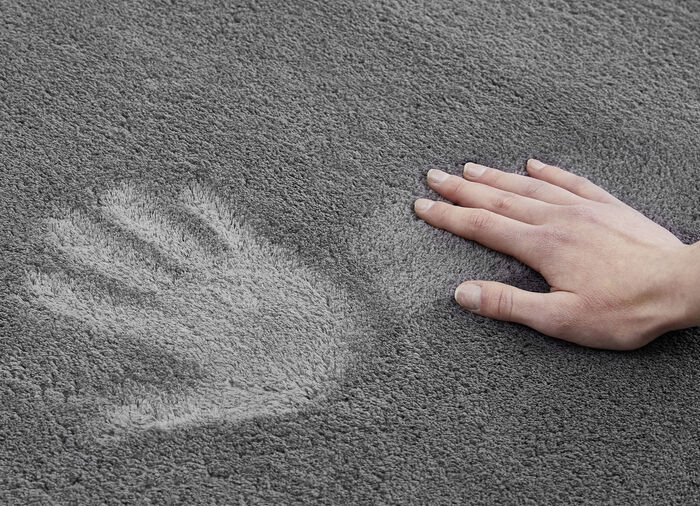 Brücken und Teppiche mit Anti-Rutschbeschichtung ANTHRAZIT