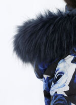 Jacke mit dekorativem Rosendessin 