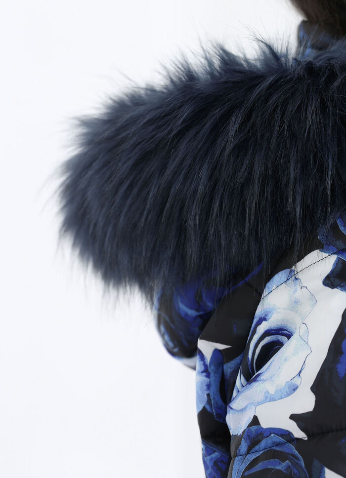 Jacke mit dekorativem Rosendessin 