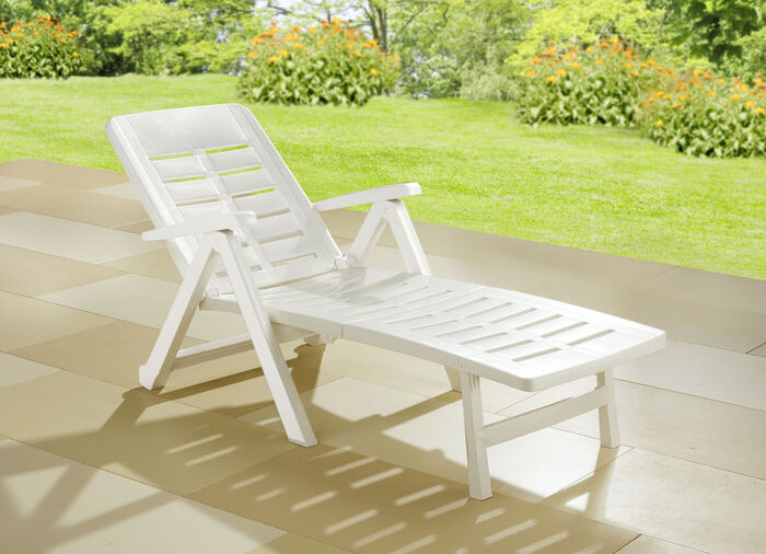 Pflegeleichte und wetterfeste Rollliege Smeraldo WEISS