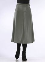 Rock in leichter Tellerform 