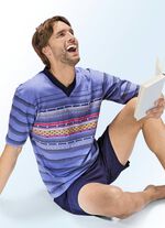 Shorty mit V-Ausschnitt und platziertem Druckmotiv vorne 