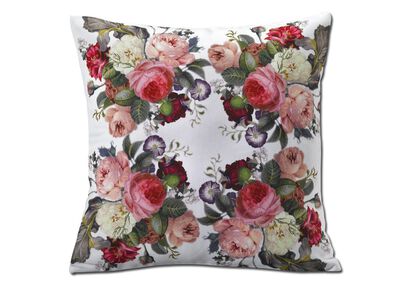 Mit gro&szlig;er Sorgfalt gearbeitete Tisch- und Raumdekoration 