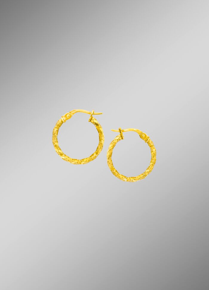 Gedrehte Creolen aus Gold  