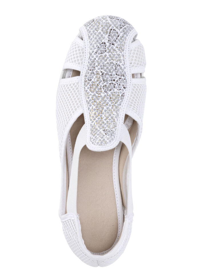 Slipper mit luftigen Durchbr&uuml;chen WEISS